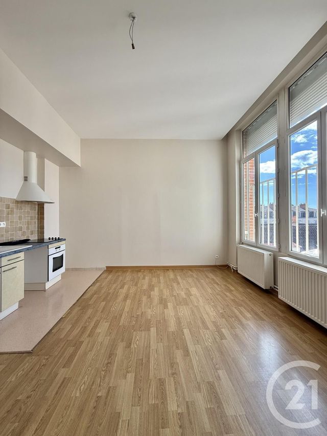 Appartement à louer - 2 pièces - 41.8 m2 - MOULINS - 03 - AUVERGNE - Century 21 Pierre Immobilier