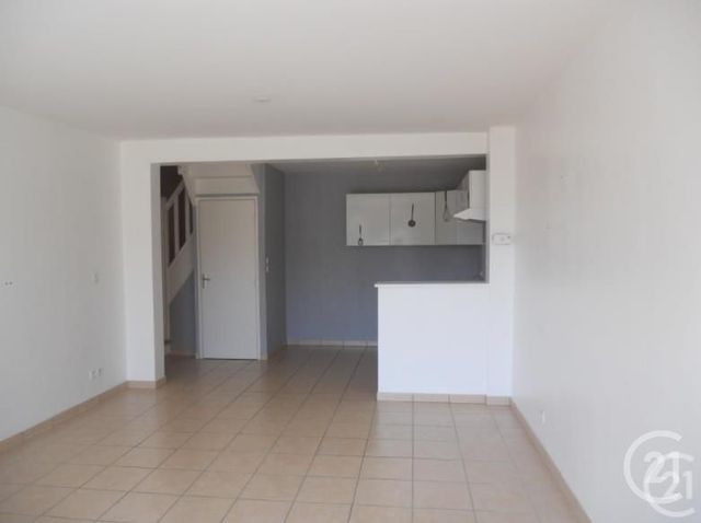 Appartement F3 à louer YZEURE