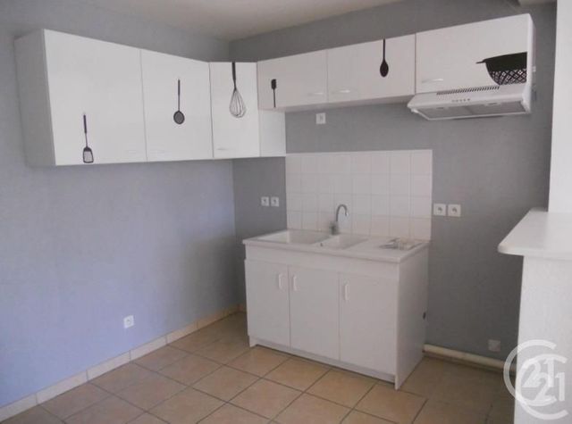 Appartement F3 à louer - 3 pièces - 74.54 m2 - YZEURE - 03 - AUVERGNE - Century 21 Pierre Immobilier