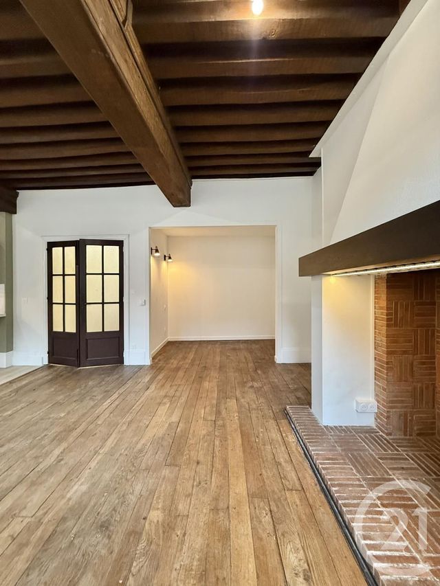 Appartement F1 à louer - 1 pièce - 44.57 m2 - MOULINS - 03 - AUVERGNE - Century 21 Pierre Immobilier