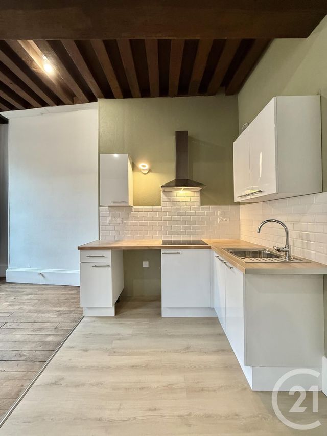 Appartement F1 à louer - 1 pièce - 44.57 m2 - MOULINS - 03 - AUVERGNE - Century 21 Pierre Immobilier