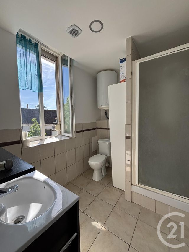 Appartement F2 à louer - 2 pièces - 45.09 m2 - VILLENEUVE SUR ALLIER - 03 - AUVERGNE - Century 21 Pierre Immobilier