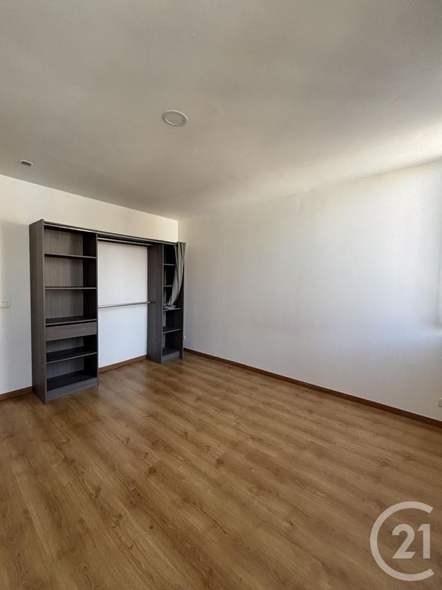 Appartement F2 à louer - 2 pièces - 45.09 m2 - VILLENEUVE SUR ALLIER - 03 - AUVERGNE - Century 21 Pierre Immobilier