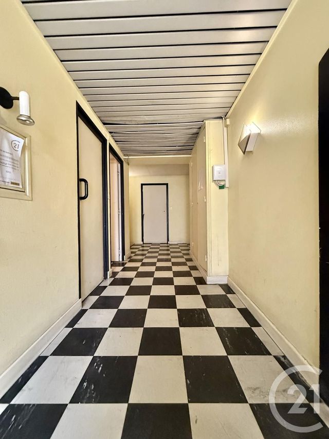 Appartement F2 à louer - 2 pièces - 40.0 m2 - MOULINS - 03 - AUVERGNE - Century 21 Pierre Immobilier