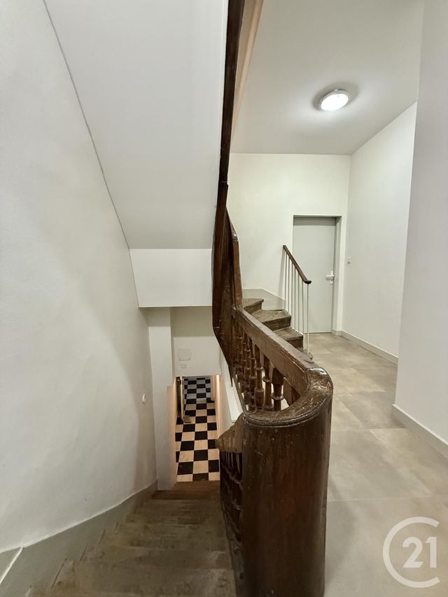 Appartement F2 à louer - 2 pièces - 40.0 m2 - MOULINS - 03 - AUVERGNE - Century 21 Pierre Immobilier