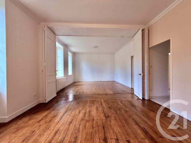 Appartement F3 à louer - 3 pièces - 97.7 m2 - MOULINS - 03 - AUVERGNE - Century 21 Pierre Immobilier