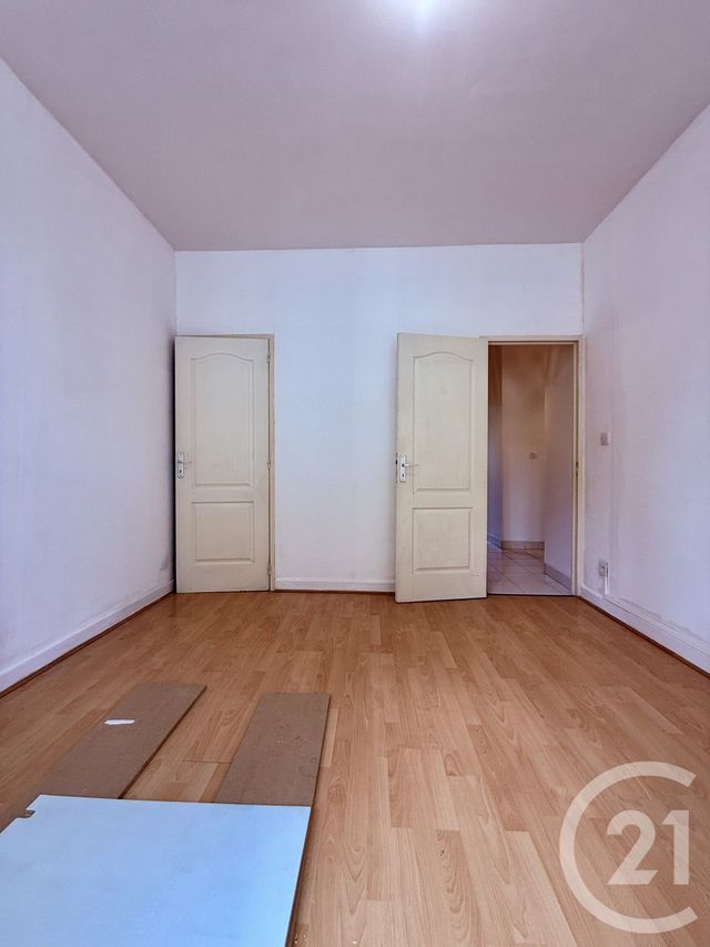 Appartement F3 à louer - 3 pièces - 97.7 m2 - MOULINS - 03 - AUVERGNE - Century 21 Pierre Immobilier