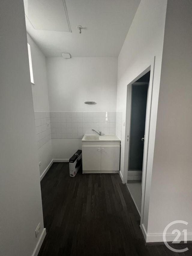 Appartement F1 à louer - 1 pièce - 15.48 m2 - MOULINS - 03 - AUVERGNE - Century 21 Pierre Immobilier