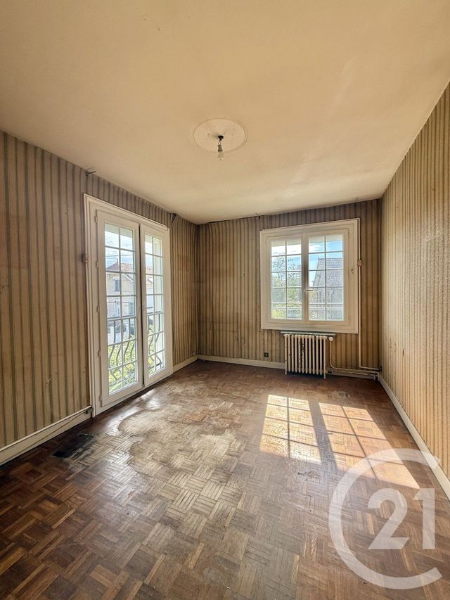maison à vendre - 5 pièces - 110.19 m2 - YZEURE - 03 - AUVERGNE - Century 21 Pierre Immobilier