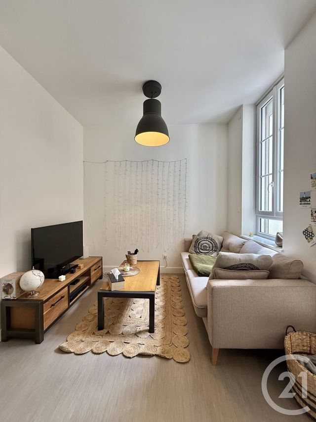 Appartement à louer - 3 pièces - 80.24 m2 - MOULINS - 03 - AUVERGNE - Century 21 Pierre Immobilier