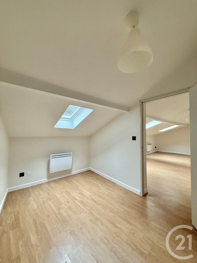 Appartement à louer - 2 pièces - 46.64 m2 - MOULINS - 03 - AUVERGNE - Century 21 Pierre Immobilier