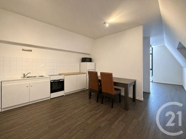 Appartement T3 à vendre - 3 pièces - 51.7 m2 - MOULINS - 03 - AUVERGNE - Century 21 Pierre Immobilier