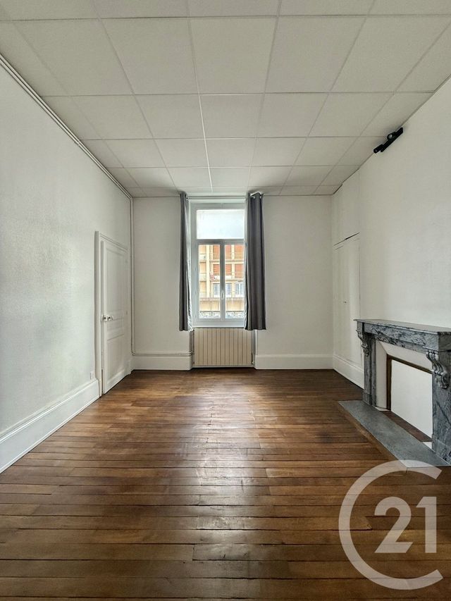 Appartement F3 à louer - 3 pièces - 78.0 m2 - MOULINS - 03 - AUVERGNE - Century 21 Pierre Immobilier