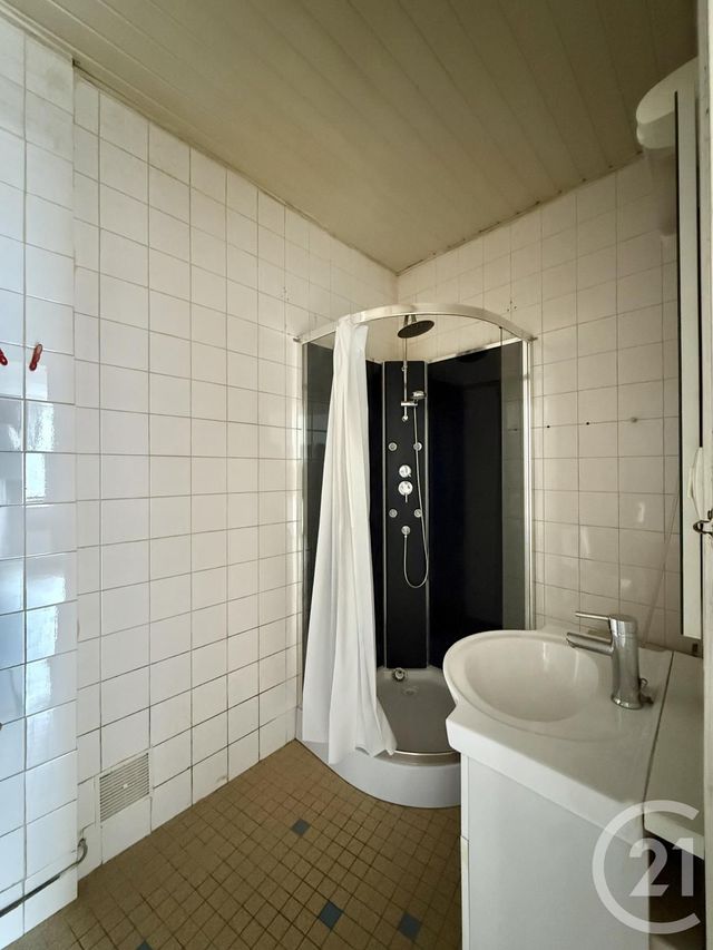 Appartement F2 à louer - 2 pièces - 27.43 m2 - MOULINS - 03 - AUVERGNE - Century 21 Pierre Immobilier