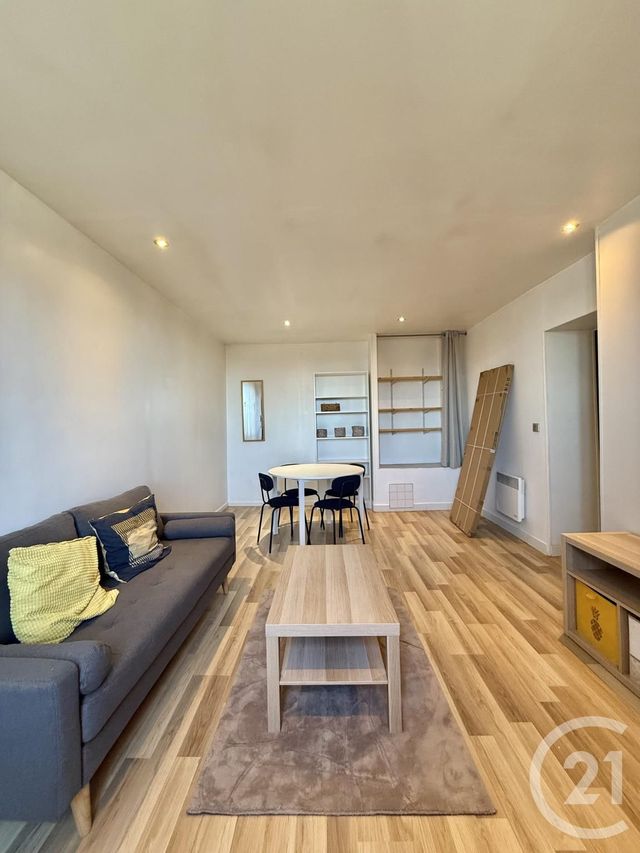 Appartement F2 à louer - 2 pièces - 40.59 m2 - MOULINS - 03 - AUVERGNE - Century 21 Pierre Immobilier