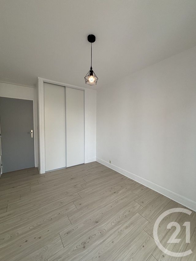 Appartement F3 à louer - 3 pièces - 62.36 m2 - MOULINS - 03 - AUVERGNE - Century 21 Pierre Immobilier