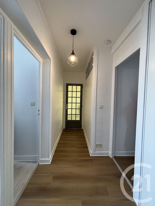 Appartement F3 à louer - 3 pièces - 62.36 m2 - MOULINS - 03 - AUVERGNE - Century 21 Pierre Immobilier