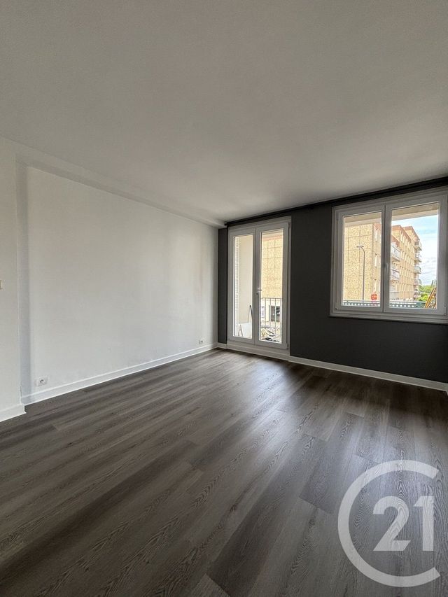 Appartement F3 à louer - 3 pièces - 62.36 m2 - MOULINS - 03 - AUVERGNE - Century 21 Pierre Immobilier