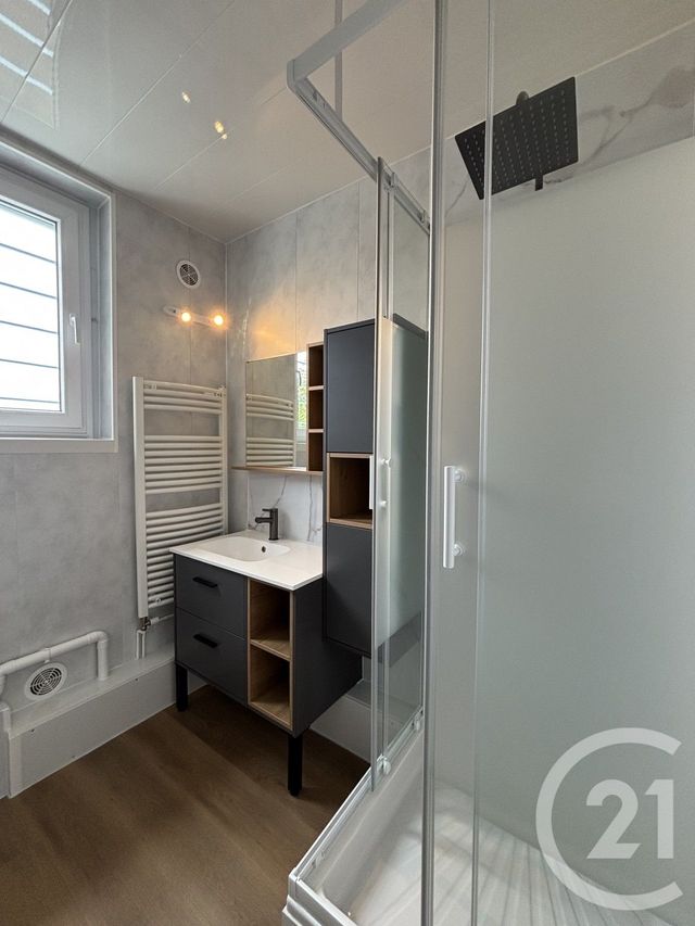 Appartement F3 à louer - 3 pièces - 62.36 m2 - MOULINS - 03 - AUVERGNE - Century 21 Pierre Immobilier