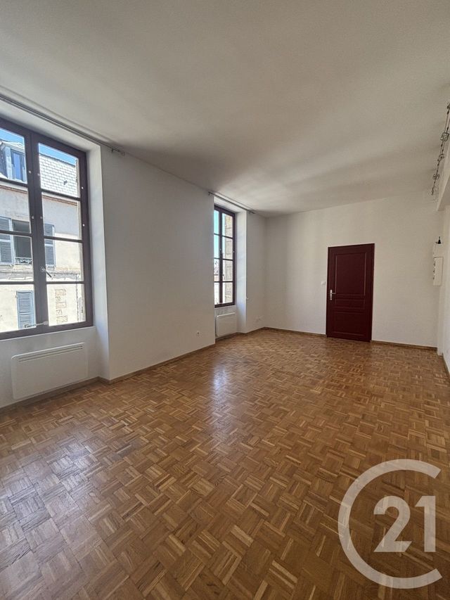 Appartement F2 à louer - 2 pièces - 43.25 m2 - MOULINS - 03 - AUVERGNE - Century 21 Pierre Immobilier