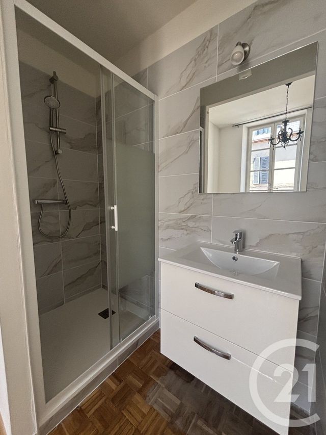 Appartement F2 à louer - 2 pièces - 43.25 m2 - MOULINS - 03 - AUVERGNE - Century 21 Pierre Immobilier