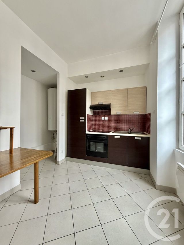 Appartement F2 à louer - 2 pièces - 43.25 m2 - MOULINS - 03 - AUVERGNE - Century 21 Pierre Immobilier