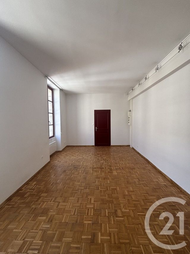 Appartement F2 à louer - 2 pièces - 43.25 m2 - MOULINS - 03 - AUVERGNE - Century 21 Pierre Immobilier