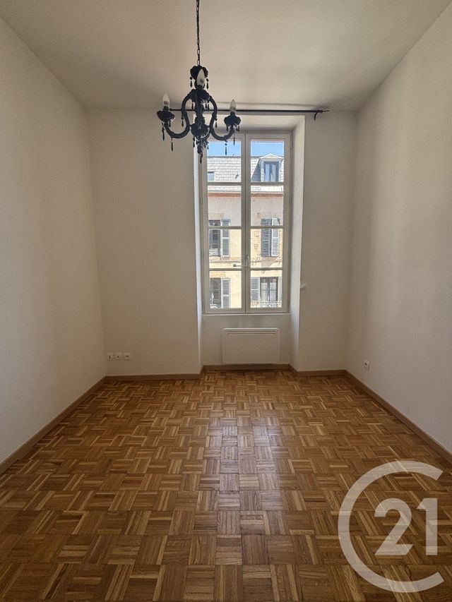 Appartement F2 à louer - 2 pièces - 43.25 m2 - MOULINS - 03 - AUVERGNE - Century 21 Pierre Immobilier