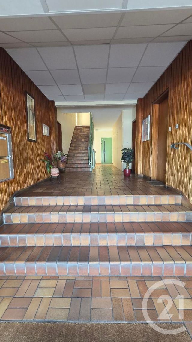 Appartement F3 à vendre - 4 pièces - 90.29 m2 - MOULINS - 03 - AUVERGNE - Century 21 Pierre Immobilier