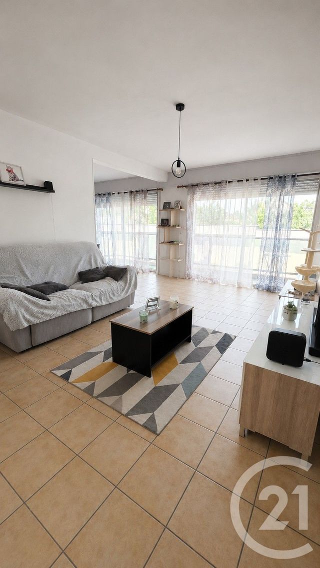 Appartement F3 à vendre - 4 pièces - 90.29 m2 - MOULINS - 03 - AUVERGNE - Century 21 Pierre Immobilier