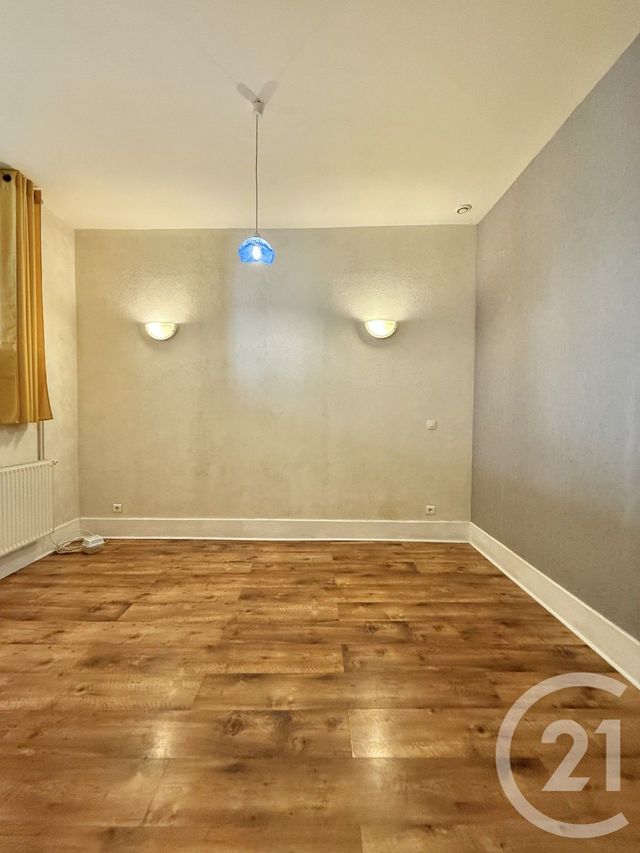 Appartement F2 à louer - 2 pièces - 56.0 m2 - MOULINS - 03 - AUVERGNE - Century 21 Pierre Immobilier