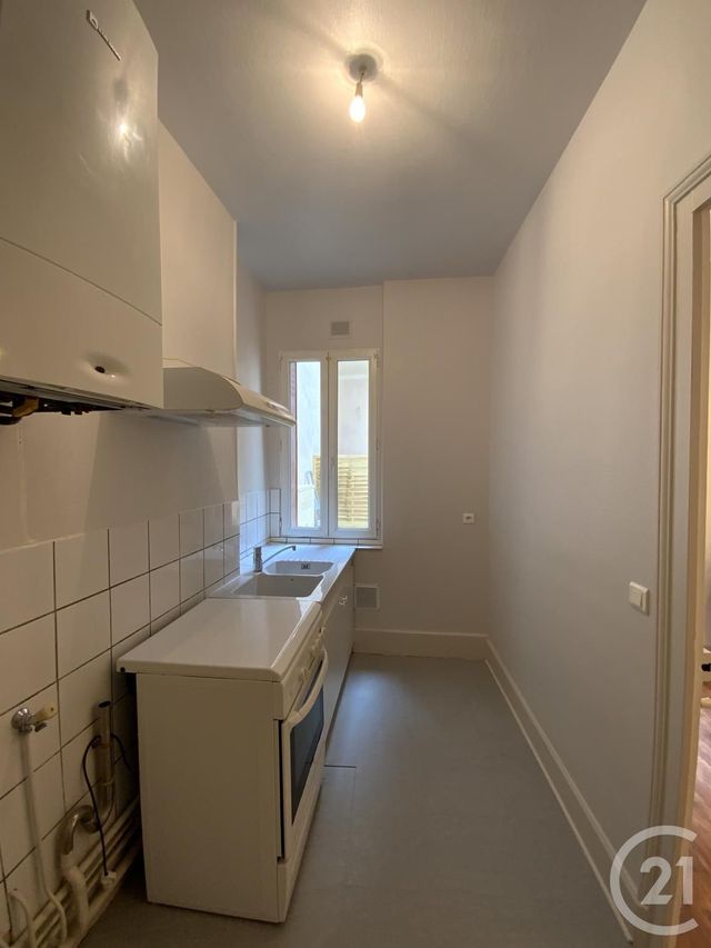 Appartement F2 à louer - 2 pièces - 56.0 m2 - MOULINS - 03 - AUVERGNE - Century 21 Pierre Immobilier