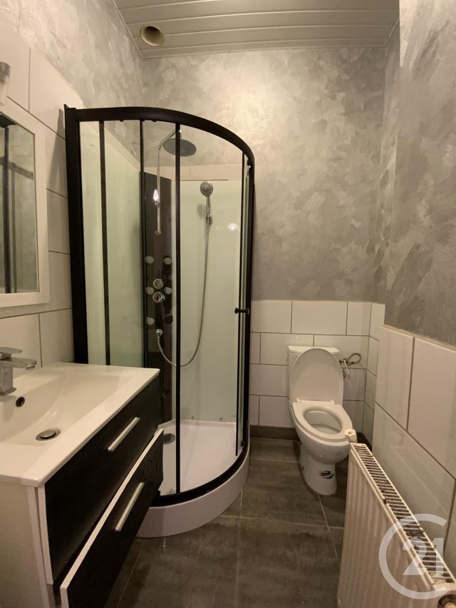 Appartement F2 à louer - 2 pièces - 56.0 m2 - MOULINS - 03 - AUVERGNE - Century 21 Pierre Immobilier