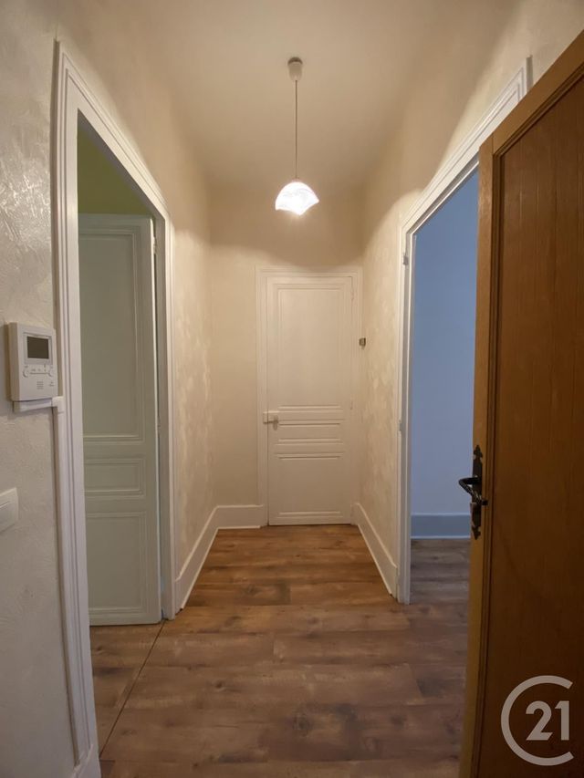 Appartement F2 à louer - 2 pièces - 56.0 m2 - MOULINS - 03 - AUVERGNE - Century 21 Pierre Immobilier