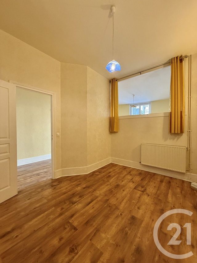 Appartement F2 à louer - 2 pièces - 56.0 m2 - MOULINS - 03 - AUVERGNE - Century 21 Pierre Immobilier