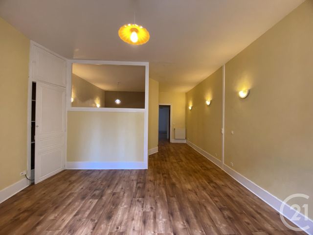 Appartement F2 à louer - 2 pièces - 56.0 m2 - MOULINS - 03 - AUVERGNE - Century 21 Pierre Immobilier