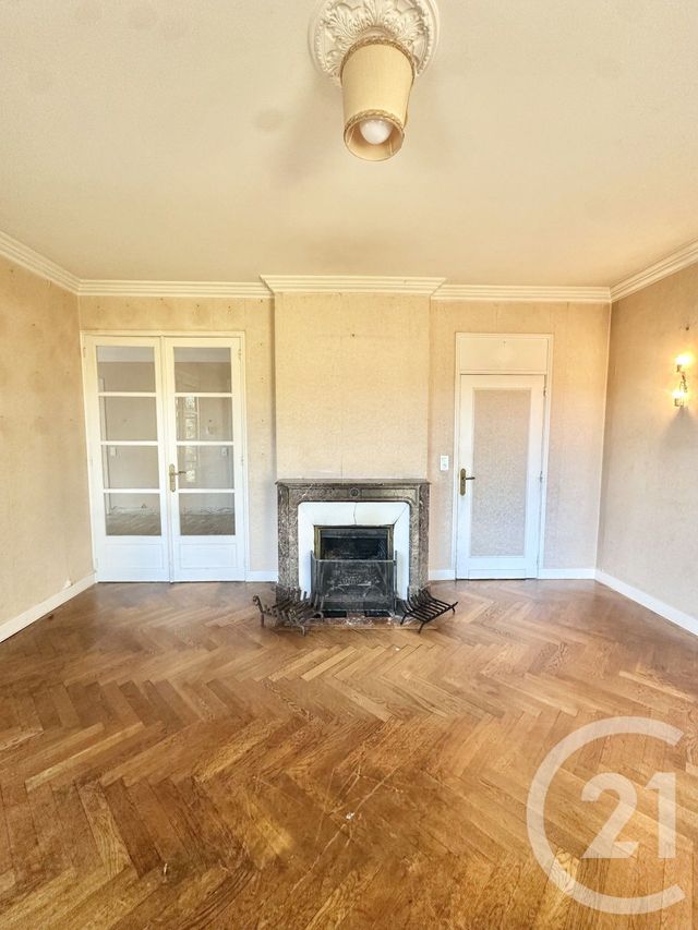 maison à vendre - 8 pièces - 326.0 m2 - YZEURE - 03 - AUVERGNE - Century 21 Pierre Immobilier