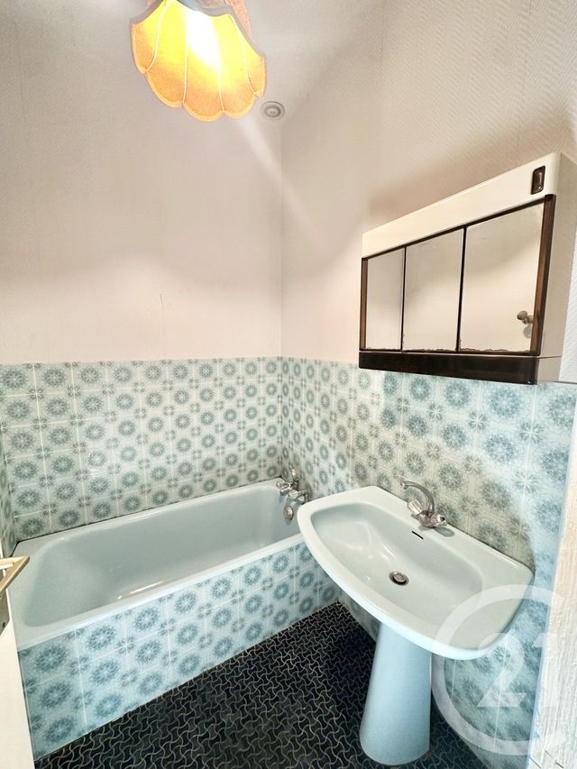 maison à vendre - 8 pièces - 326.0 m2 - YZEURE - 03 - AUVERGNE - Century 21 Pierre Immobilier