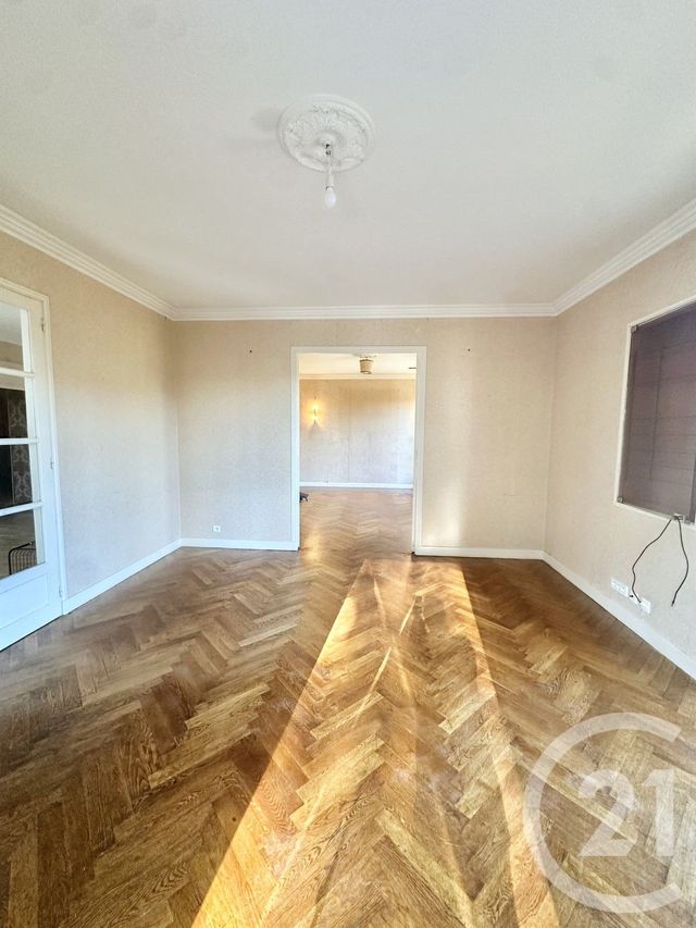 maison à vendre - 8 pièces - 326.0 m2 - YZEURE - 03 - AUVERGNE - Century 21 Pierre Immobilier
