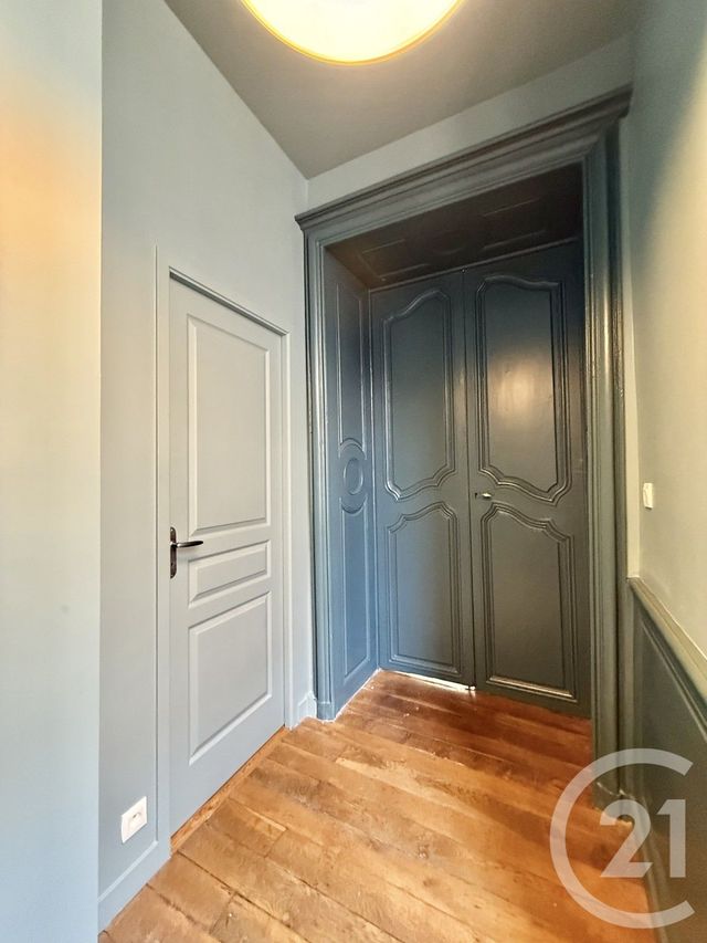 Appartement F4 à louer - 4 pièces - 97.82 m2 - MOULINS - 03 - AUVERGNE - Century 21 Pierre Immobilier