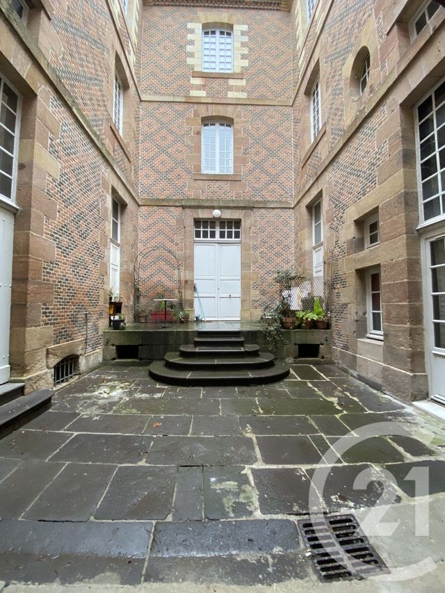 Appartement F4 à louer - 4 pièces - 97.82 m2 - MOULINS - 03 - AUVERGNE - Century 21 Pierre Immobilier