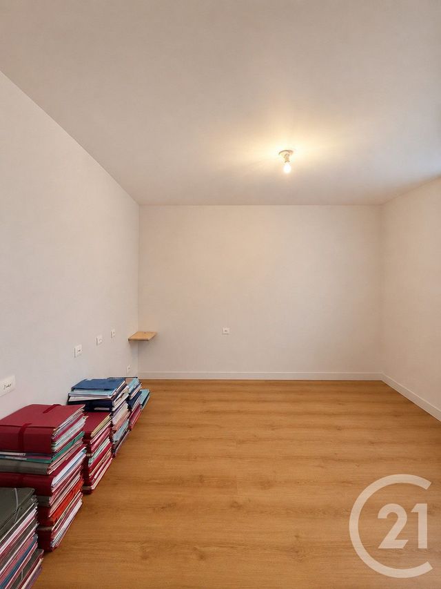 Appartement F4 à louer - 4 pièces - 97.82 m2 - MOULINS - 03 - AUVERGNE - Century 21 Pierre Immobilier