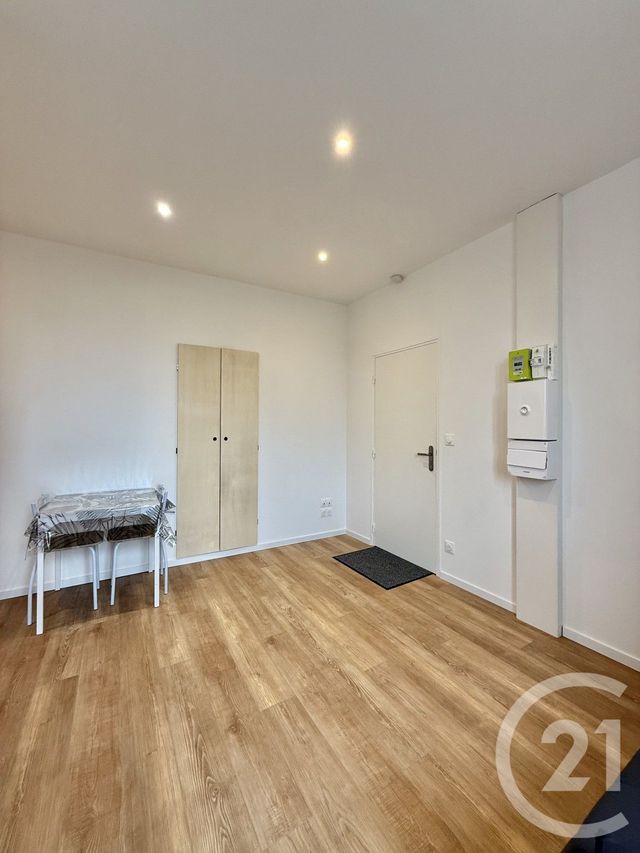 Appartement F1 à louer - 1 pièce - 17.45 m2 - YZEURE - 03 - AUVERGNE - Century 21 Pierre Immobilier