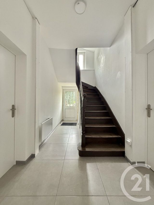 Appartement F1 à louer - 1 pièce - 16.5 m2 - YZEURE - 03 - AUVERGNE - Century 21 Pierre Immobilier