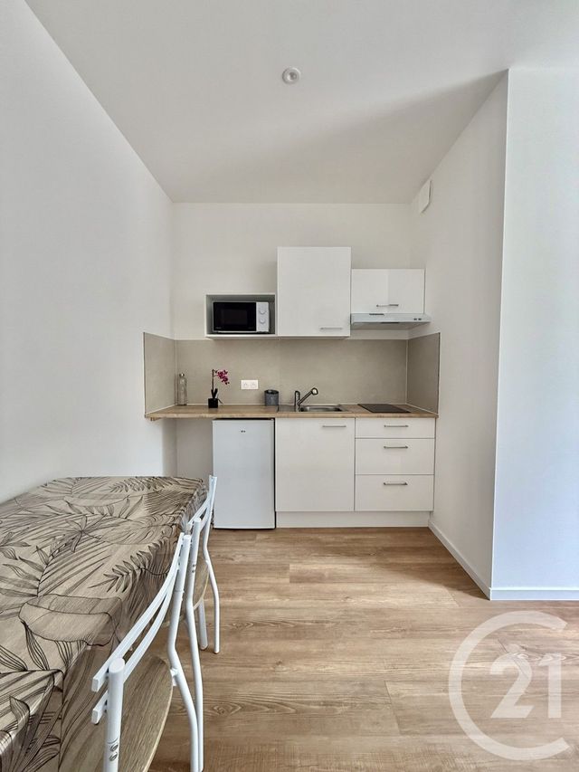 Appartement F1 à louer - 1 pièce - 16.5 m2 - YZEURE - 03 - AUVERGNE - Century 21 Pierre Immobilier