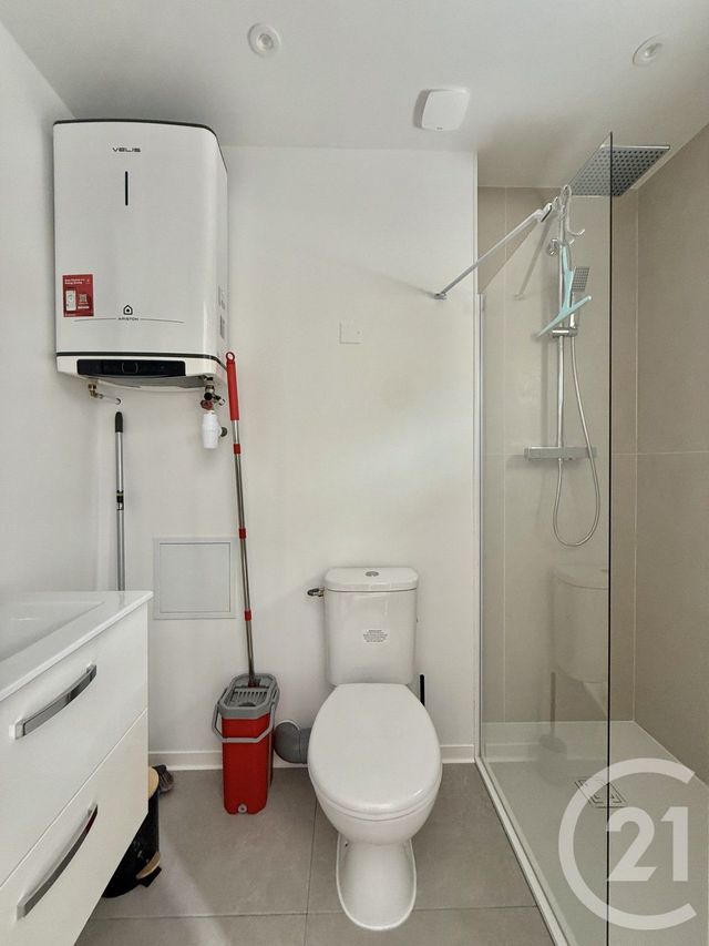 Appartement F1 à louer - 1 pièce - 16.5 m2 - YZEURE - 03 - AUVERGNE - Century 21 Pierre Immobilier
