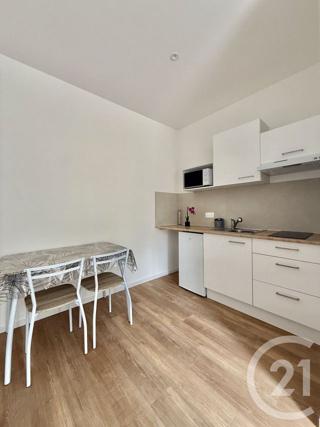 Appartement F1 à louer - 1 pièce - 16.5 m2 - YZEURE - 03 - AUVERGNE - Century 21 Pierre Immobilier