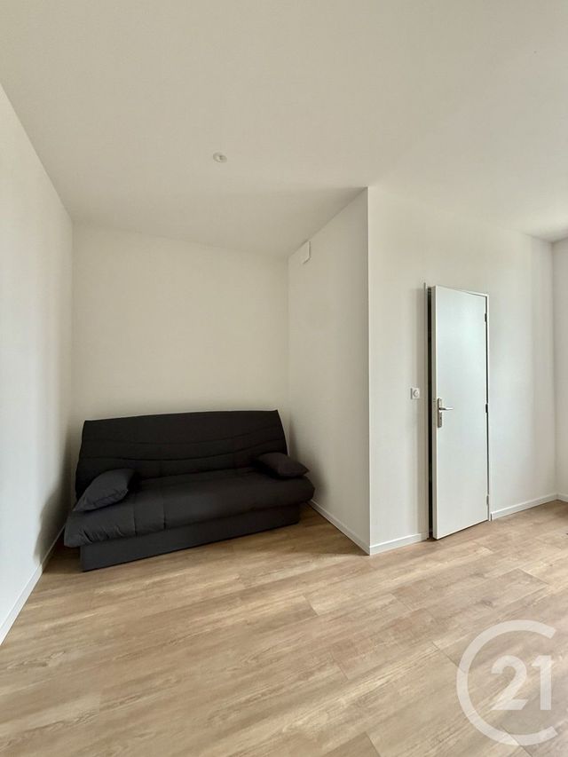Appartement F1 à louer - 1 pièce - 17.5 m2 - YZEURE - 03 - AUVERGNE - Century 21 Pierre Immobilier