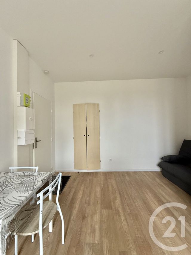Appartement F1 à louer - 1 pièce - 17.5 m2 - YZEURE - 03 - AUVERGNE - Century 21 Pierre Immobilier