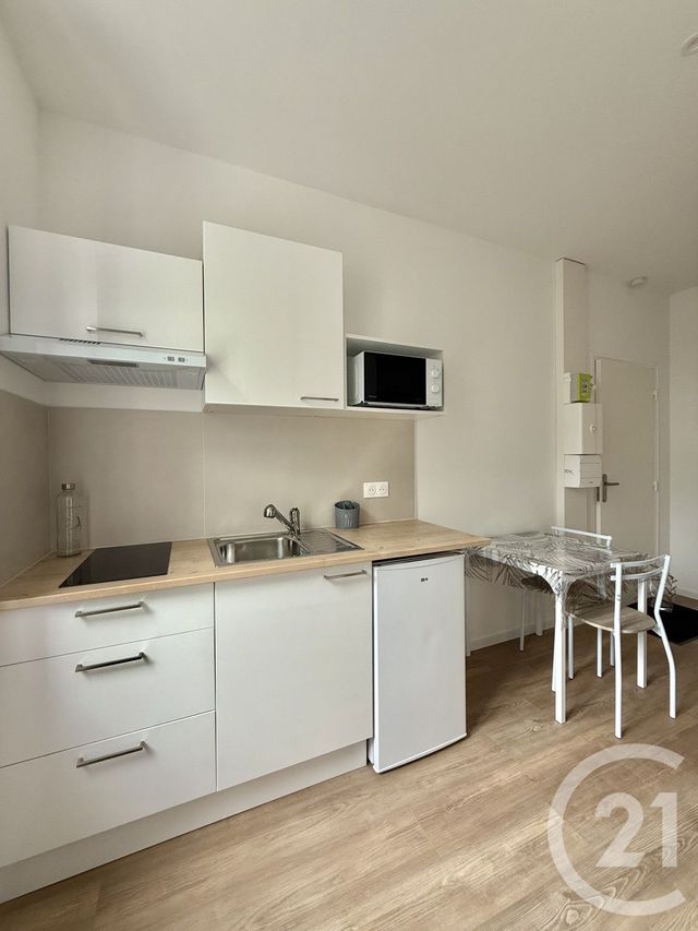 Appartement F1 à louer - 1 pièce - 17.5 m2 - YZEURE - 03 - AUVERGNE - Century 21 Pierre Immobilier